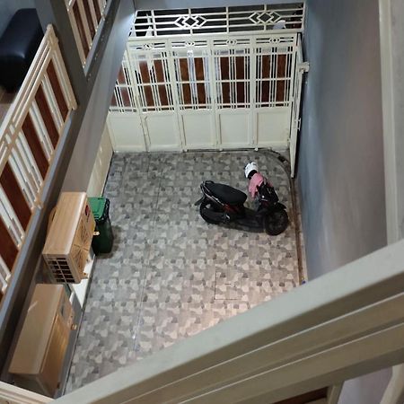 Oyo 91209 Arjuna Residence Syariah Sby Surabaya Exterior photo